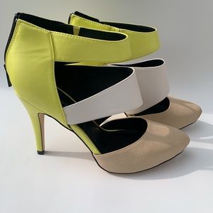 Multicolored (yellow, nude, white) heels